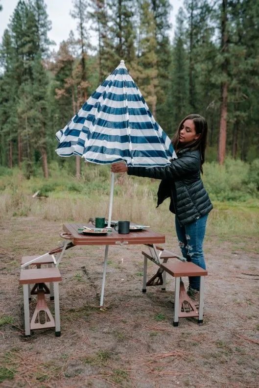 PICNIC TABLE AND UMBRELLA COMB